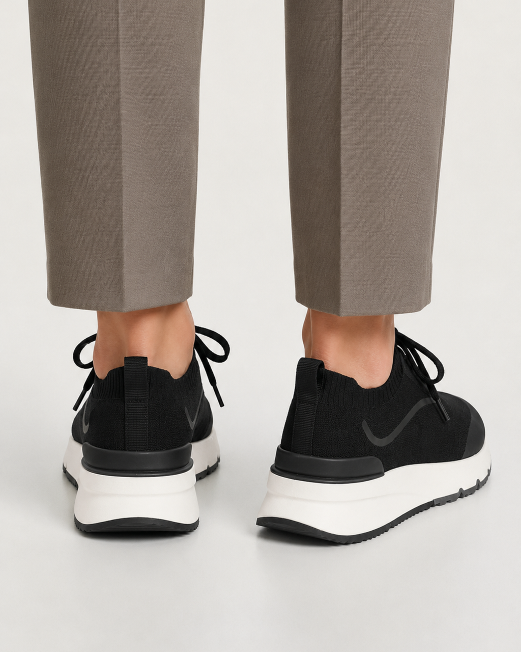 MONTERA MESH SLIP-ON SNEAKER - BLACK